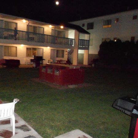 Motel Flagship Motorcourt Hampton Exterior foto